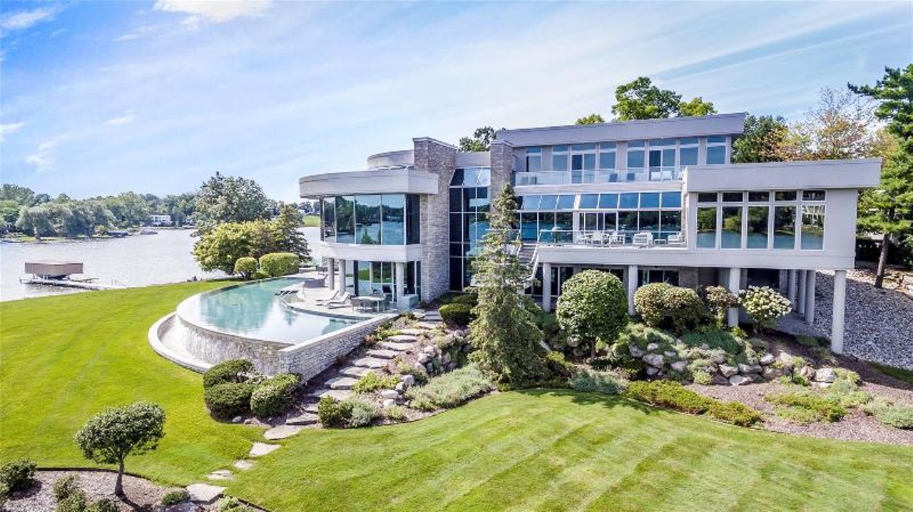 Detroit Lions QB Matthew Stafford's $6.5 million Bloomfield Hills waterfront home is still on the market &#151;&nbsp;let's take a tour