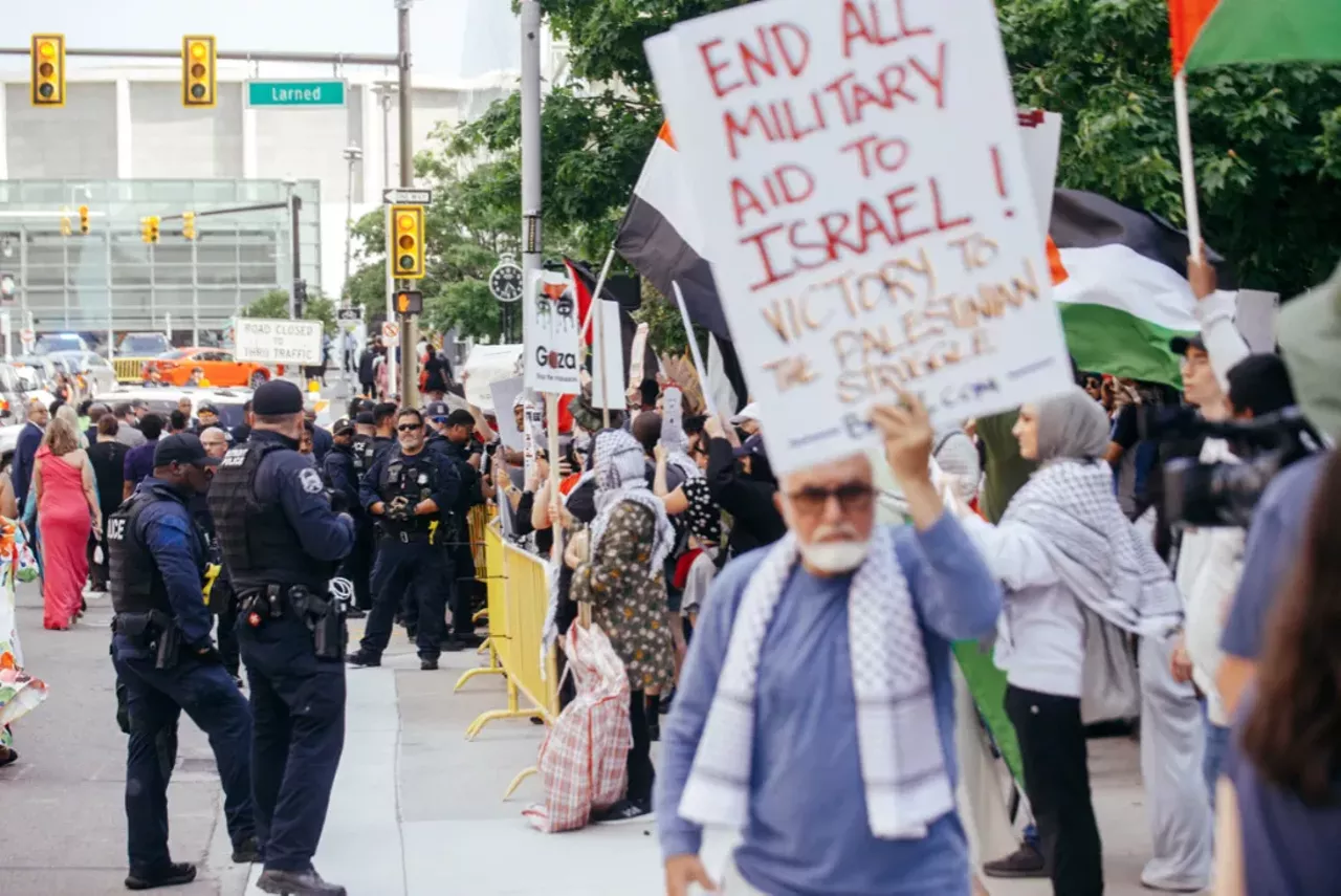 Image: Detroit police scrutinized for handling of pro-Palestinian protesters during Biden visit