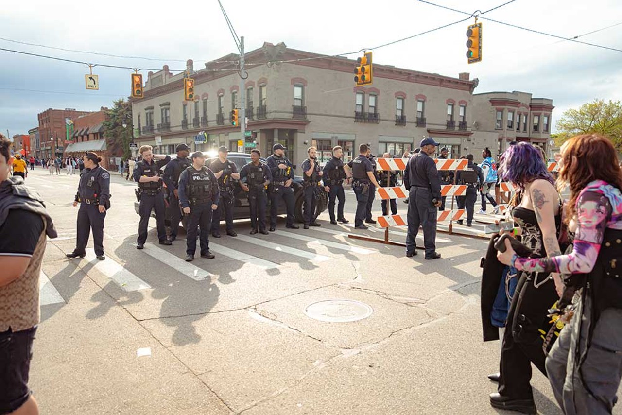 Detroit police scrutinized for heavy-handed tactics at Cinco de Mayo festival