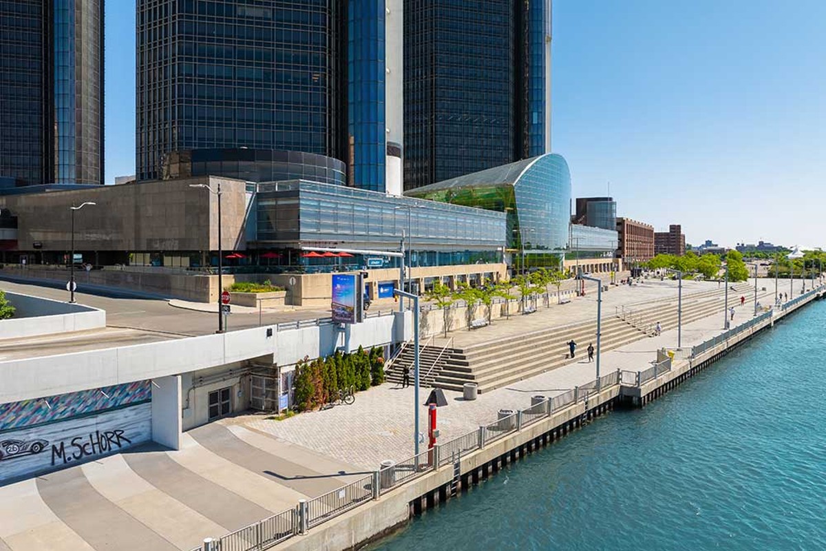 The waterfront Joe Muer Seafood restaurant has a stunning view of the Detroit River.