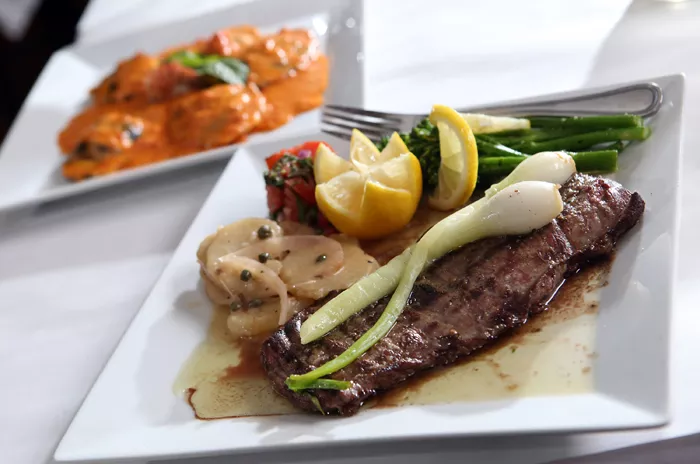 El Barzón Mixes Mexican and Italian