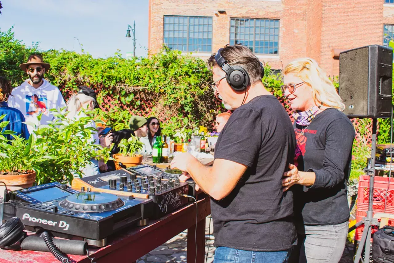 Image: Everyone we saw partying in Detroit during the daytime Memorial Day weekend