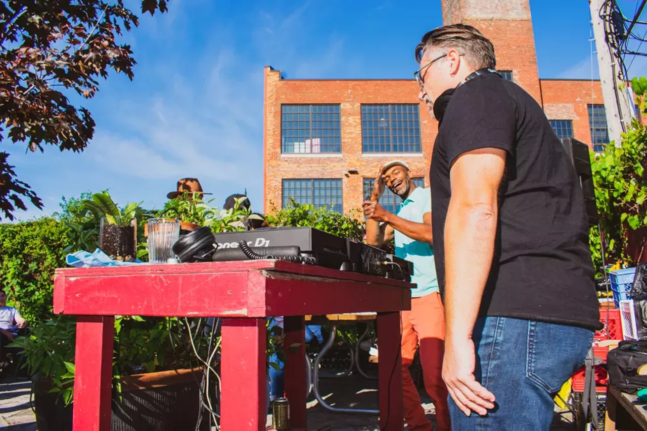 Image: Everyone we saw partying in Detroit during the daytime Memorial Day weekend