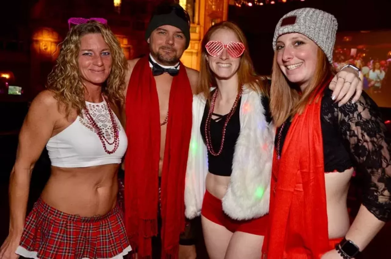 Image: Everyone who came out for a 'brief' jog at the Detroit Cupid Run