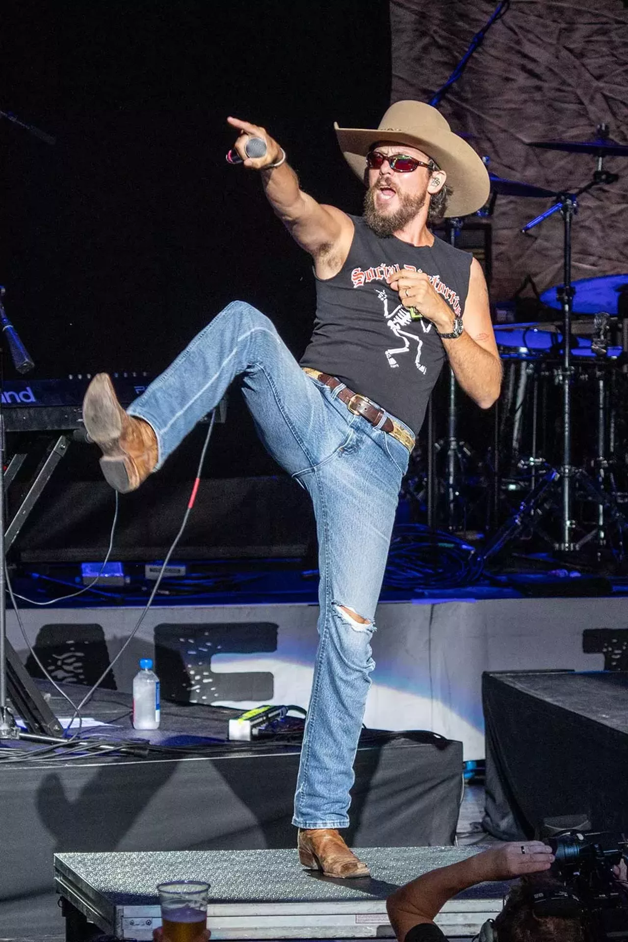 Image: Everything we saw at Bret Michaels’s ‘Parti-Gras 2.0’ tour