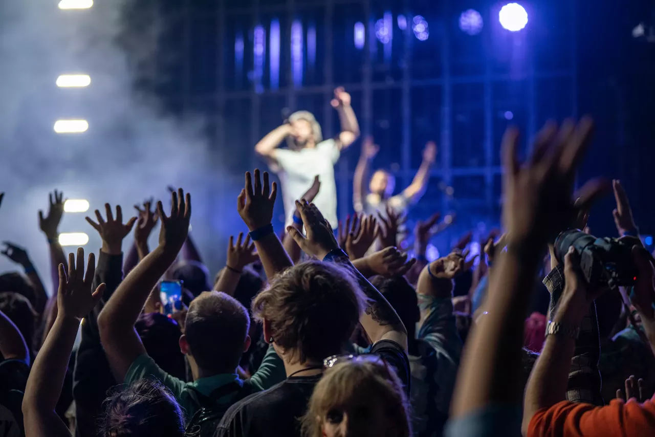 Image: Everything we saw at the AJR and BoyWithUke concert at Pine Knob Music Theatre