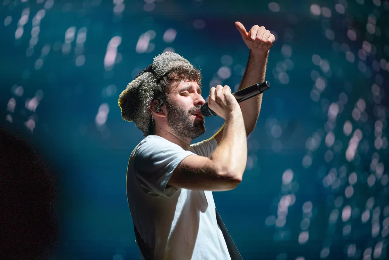 Image: Everything we saw at the AJR and BoyWithUke concert at Pine Knob Music Theatre