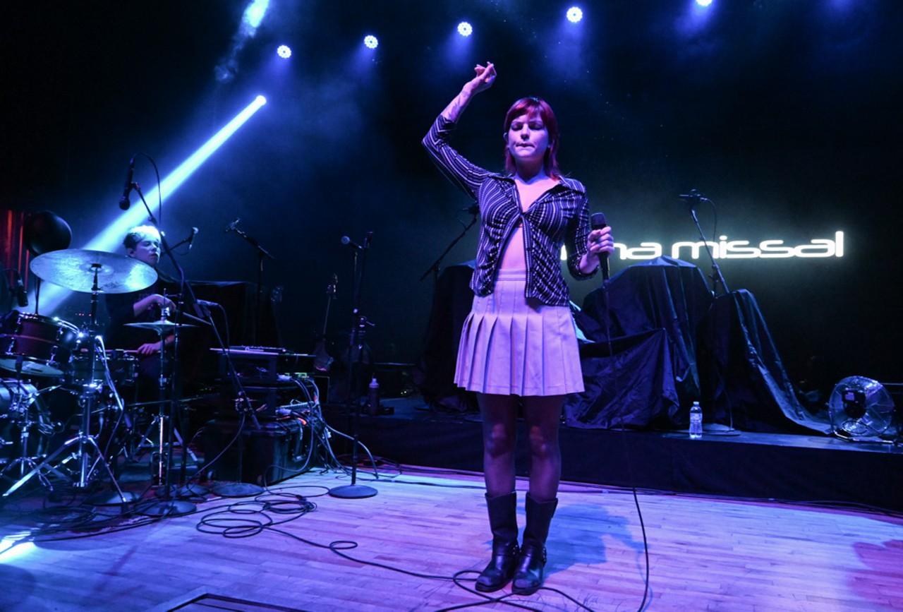 Everything we saw at the Chvrches show at Royal Oak Music Theatre