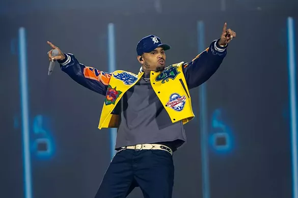 Image: Everything we saw at the first of Chris Brown’s back-to-back Detroit shows