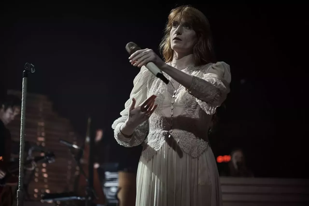 Image: Everything we saw at the Florence and the Machine show at DTE Energy Music Theatre