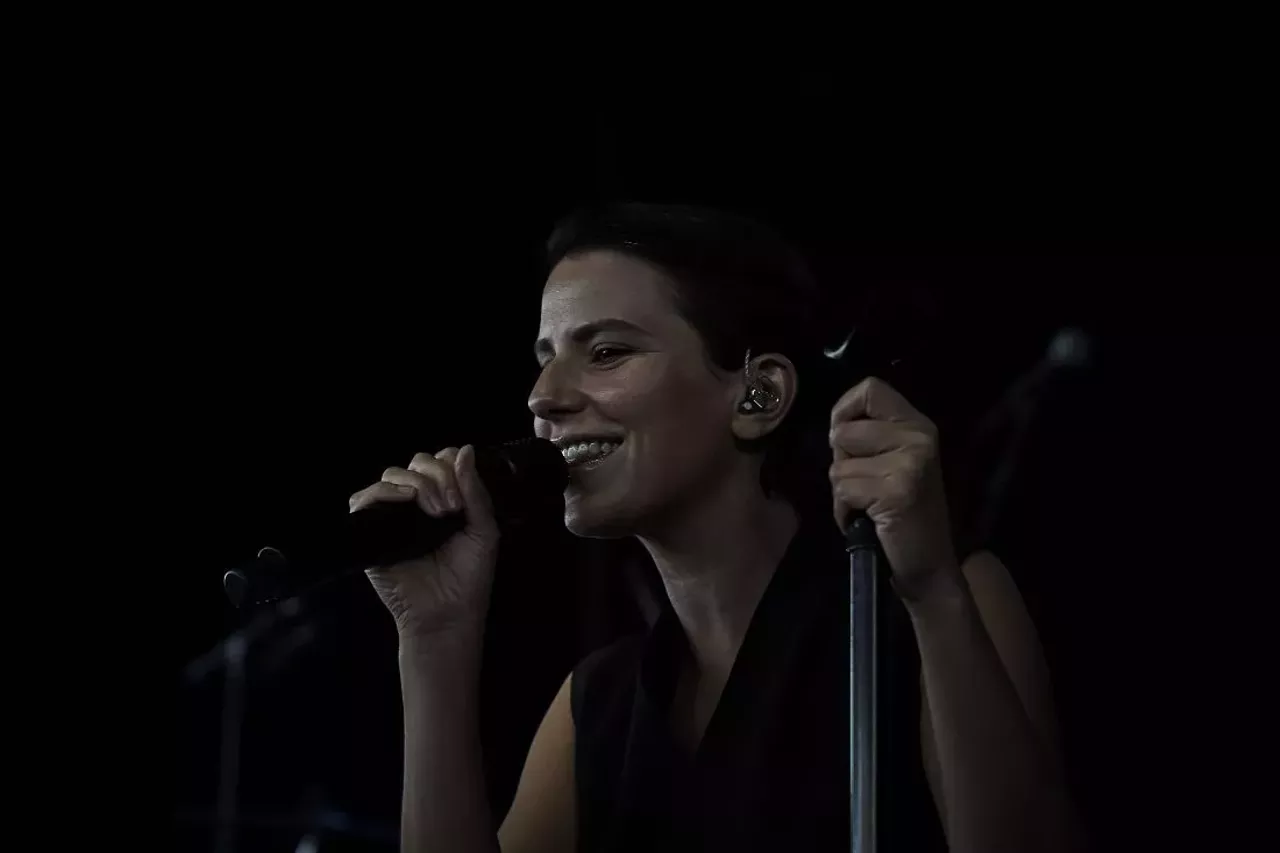 Image: Everything we saw at the Florence and the Machine show at DTE Energy Music Theatre