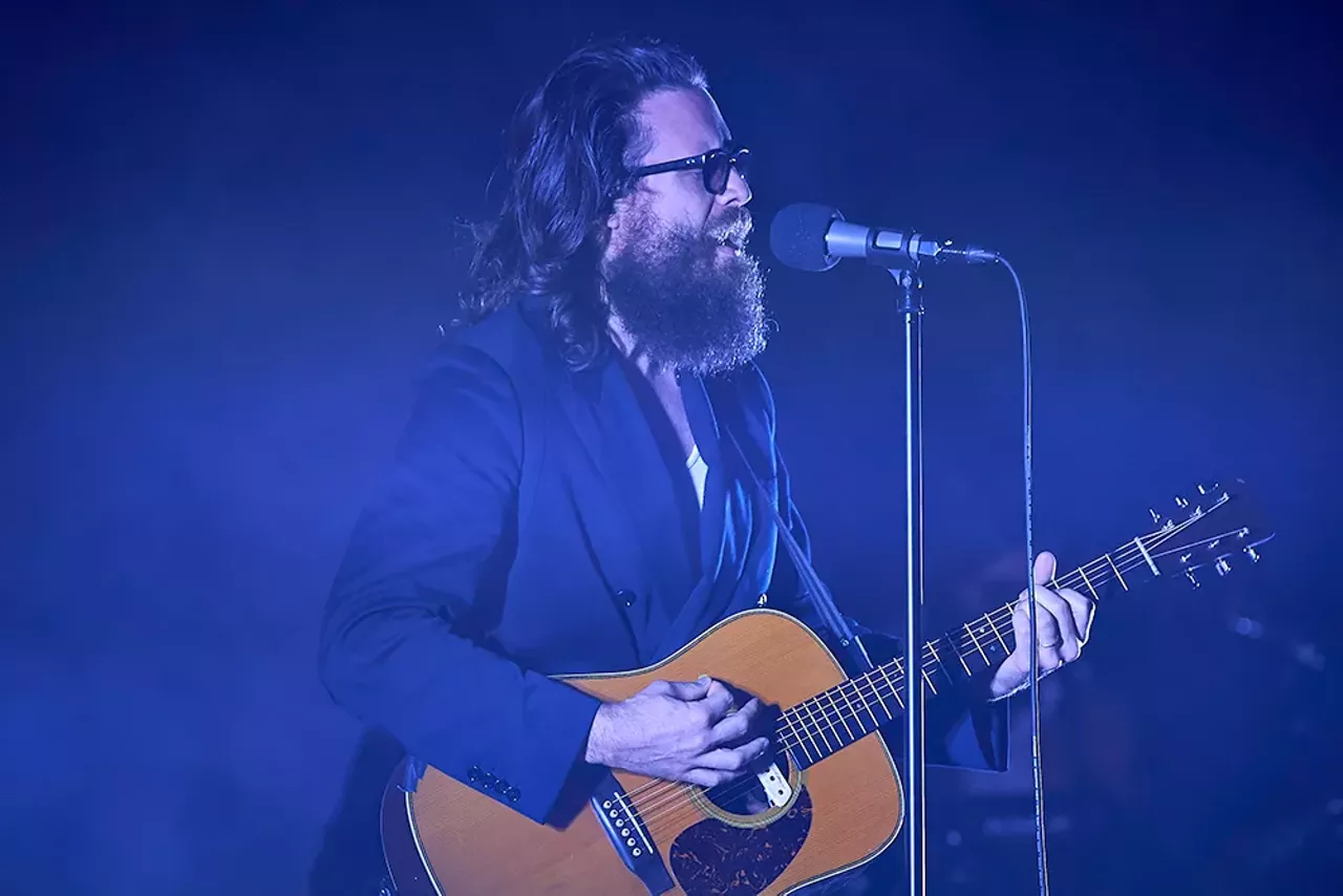 Image: Everything we saw at the Jason Isbell and Father John Misty show at the Fox Theatre