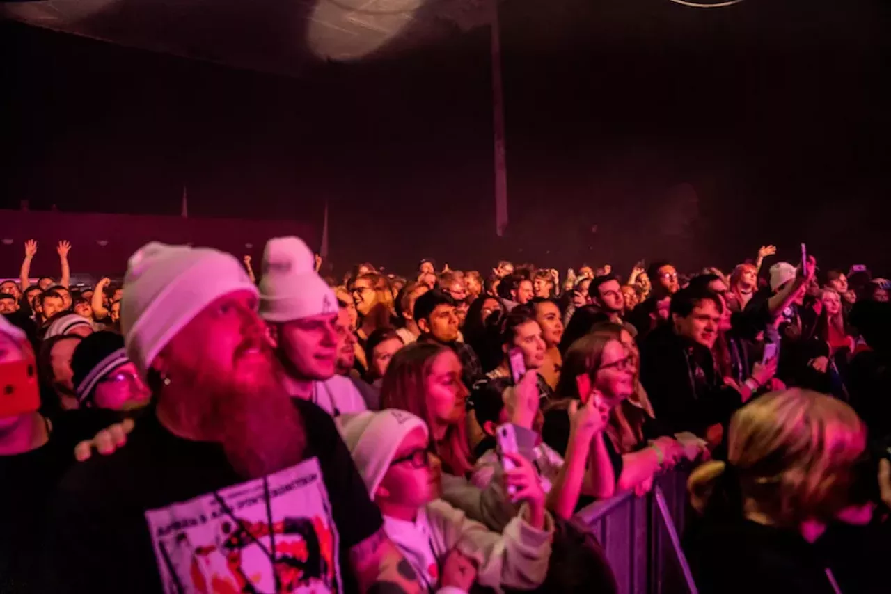 Image: Everything we saw at the Poppy show at Detroit's Majestic Theatre