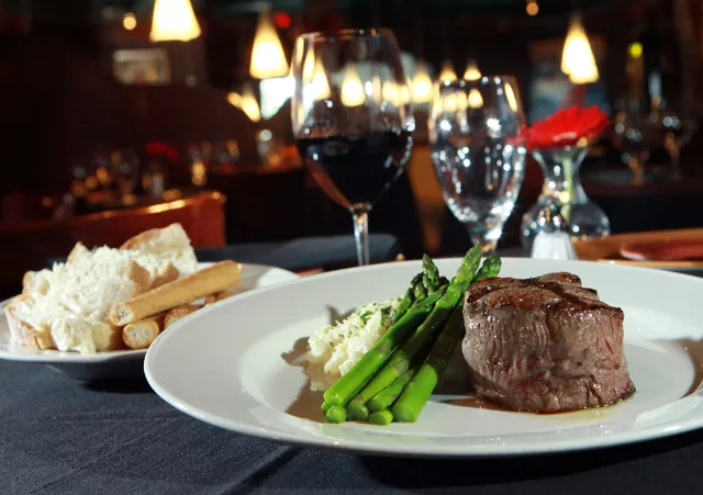 Filetto di manzo tenderloin of certified Piedmontese beef with risotto and asparagus, from La Bistecca in Plymouth. - ROB WIDDIS