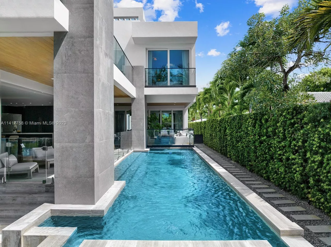 Former Michigan basketball player’s former Miami Beach mansion is up