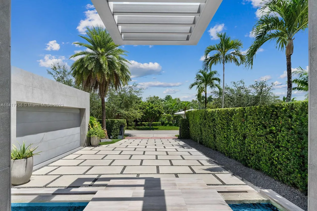 Image: Former Michigan Wolverine basketball player’s former Miami Beach mansion is up for sale