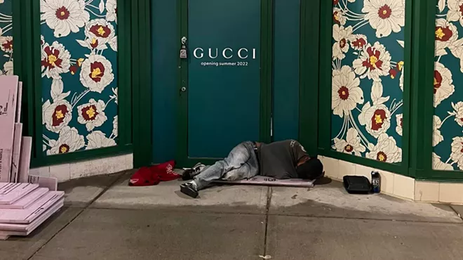 Image: Gucci shuts down unofficial Twitter account that tweeted about homeless man in Detroit (2)