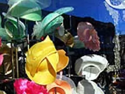 Image: Hat statement