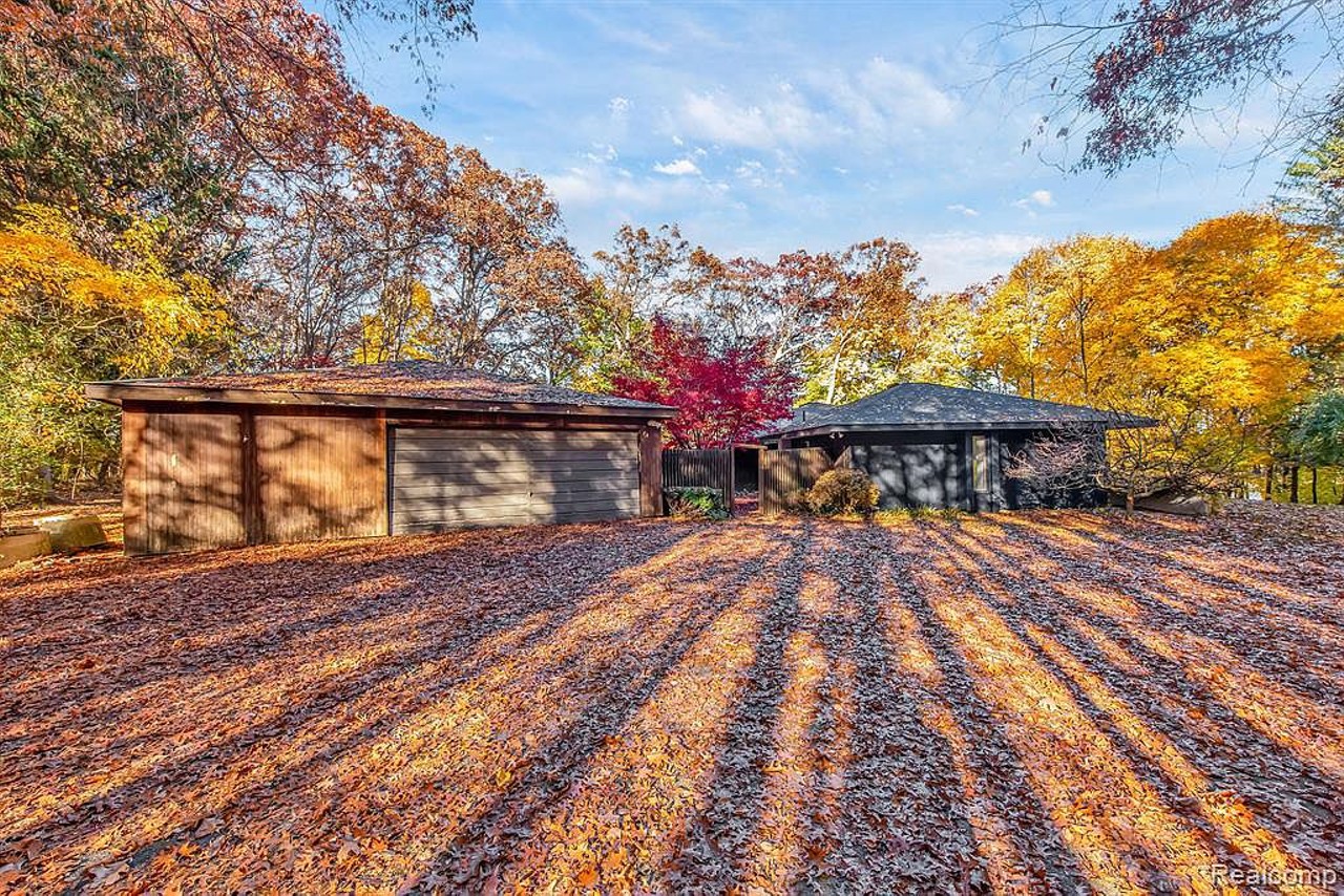 Henry Ford's mid-century modern home is for sale [PHOTOS]