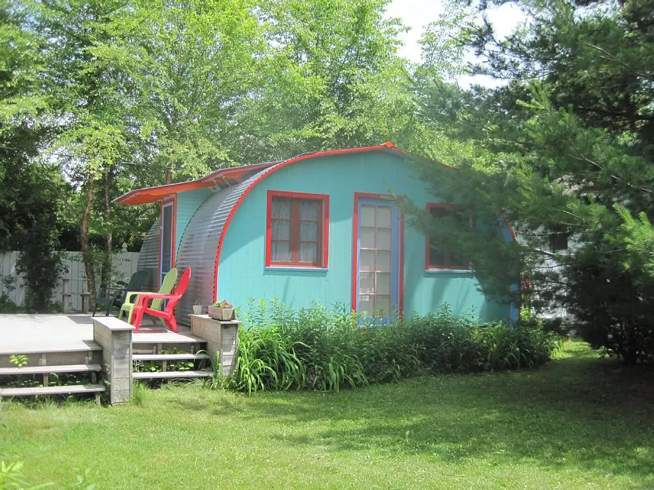 ColomaAvg. Nightly Rate: $233 A summer cottage that is stocked with croquet and badminton supplies, if you are into that sort of thing. There is a fire pit in the yard for nightly campfires. Walking around the neighborhood lets you take in the sounds and smells of nature, without the noise of the city. It's simple and easy, and hopefully, just what you had in mind.