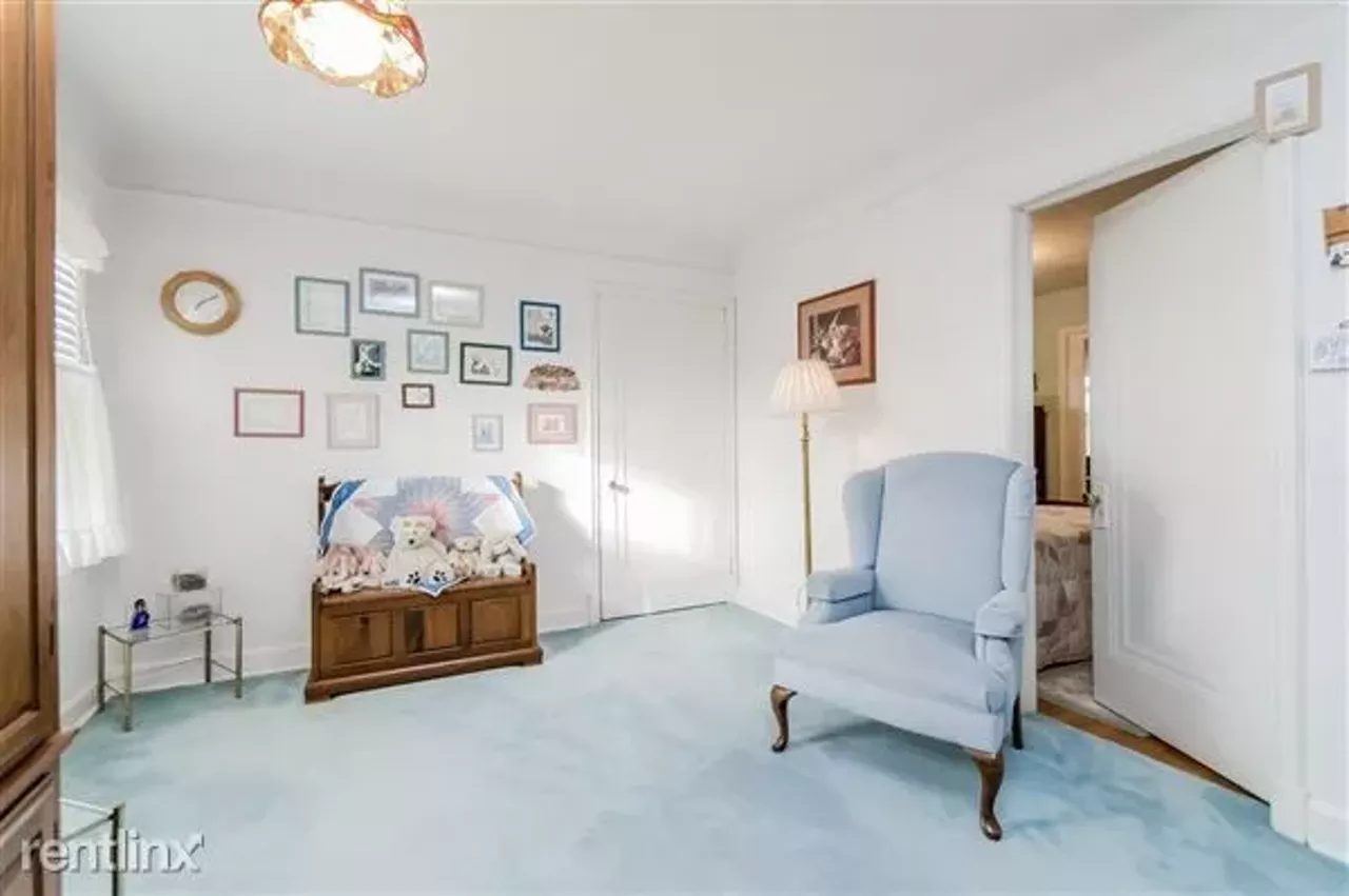 Ferndale | $950/month | 1 bed, 1 bath 276 Withington St, Detroit, MILet's hope the drapes match the carpet.