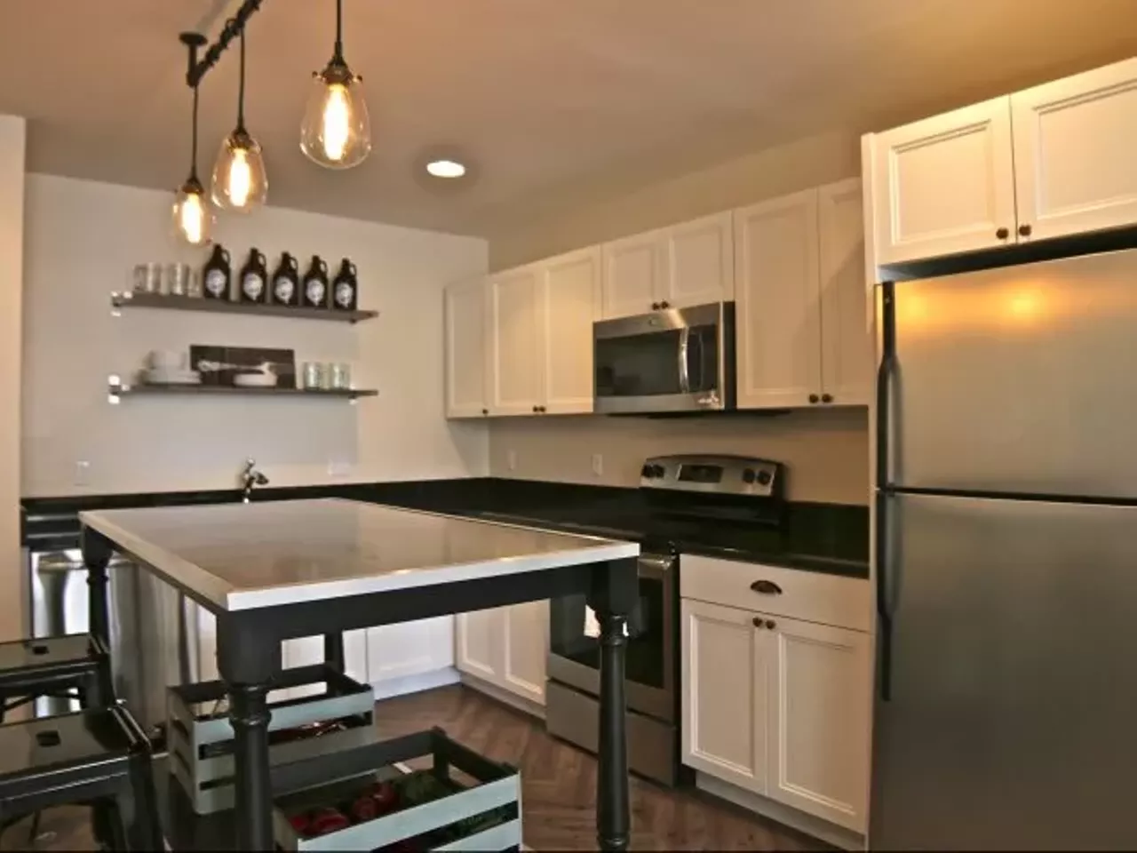 The Albert &#150; Downtown 1214-1230 Griswold St, Detroit, MI 48226 1 Bedroom $1,195 &#150; 1,820 2 Bedrooms $1,805 &#150; 2,660