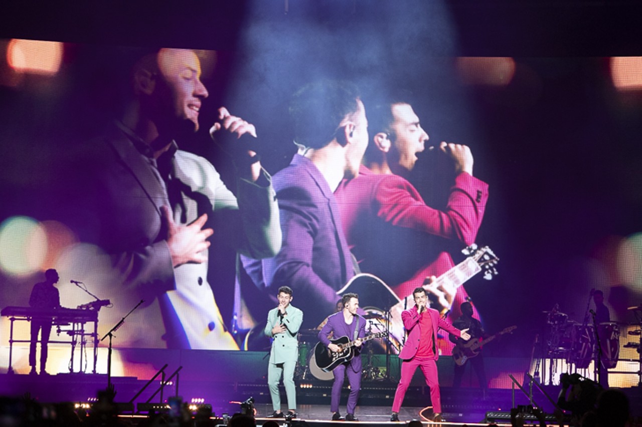 Here's what the Jonas Brothers looked like at Little Caesars Arena