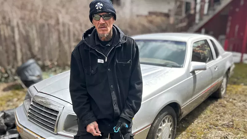 Image: Highland Park resident sues city, towing company over seized Thunderbird