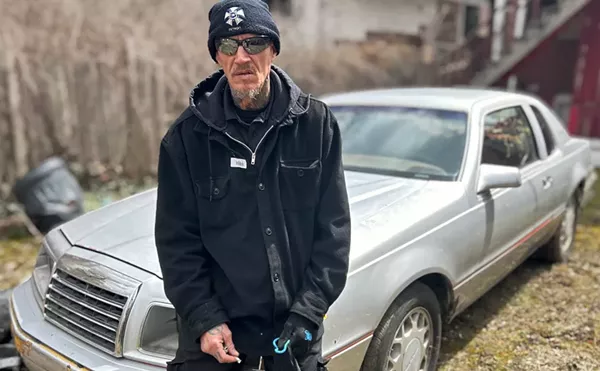 Image: Highland Park resident sues city, towing company over seized Thunderbird