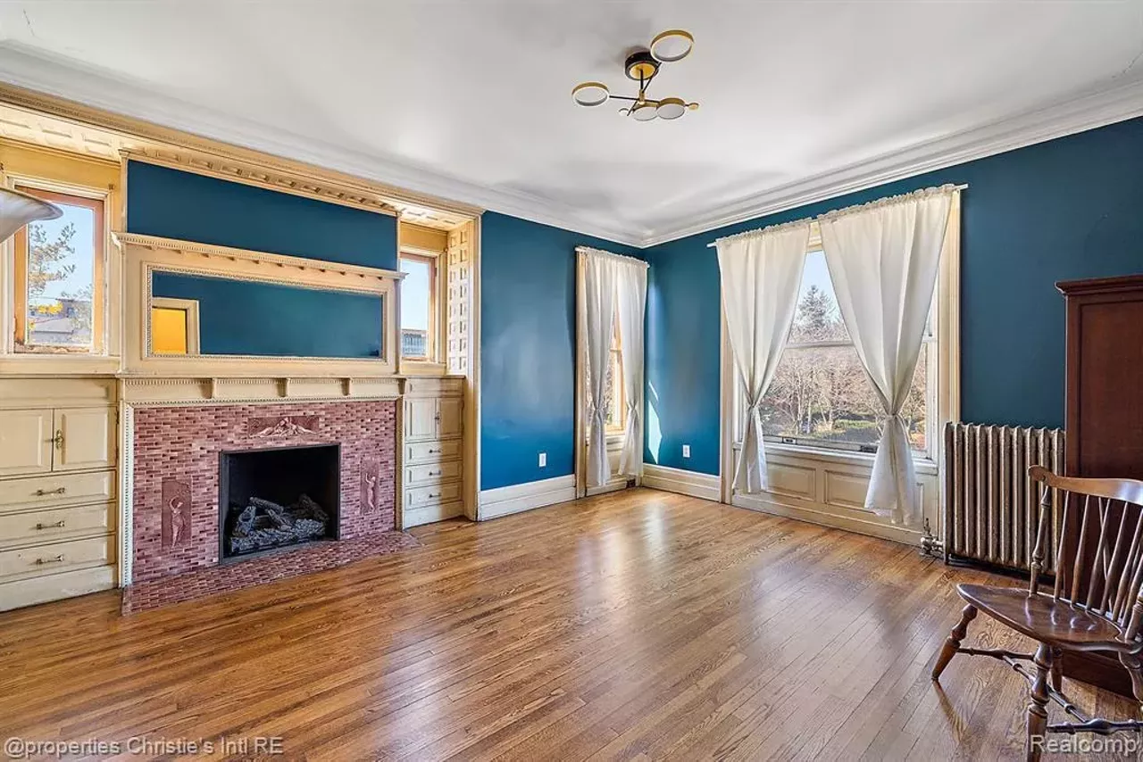 Brush Park mansion