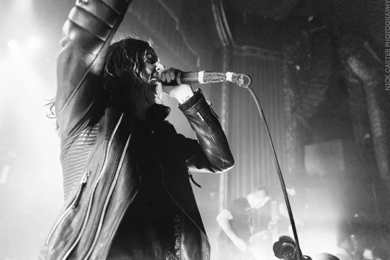 Image: Holy photos! 51 shots from Underoath at ROMT