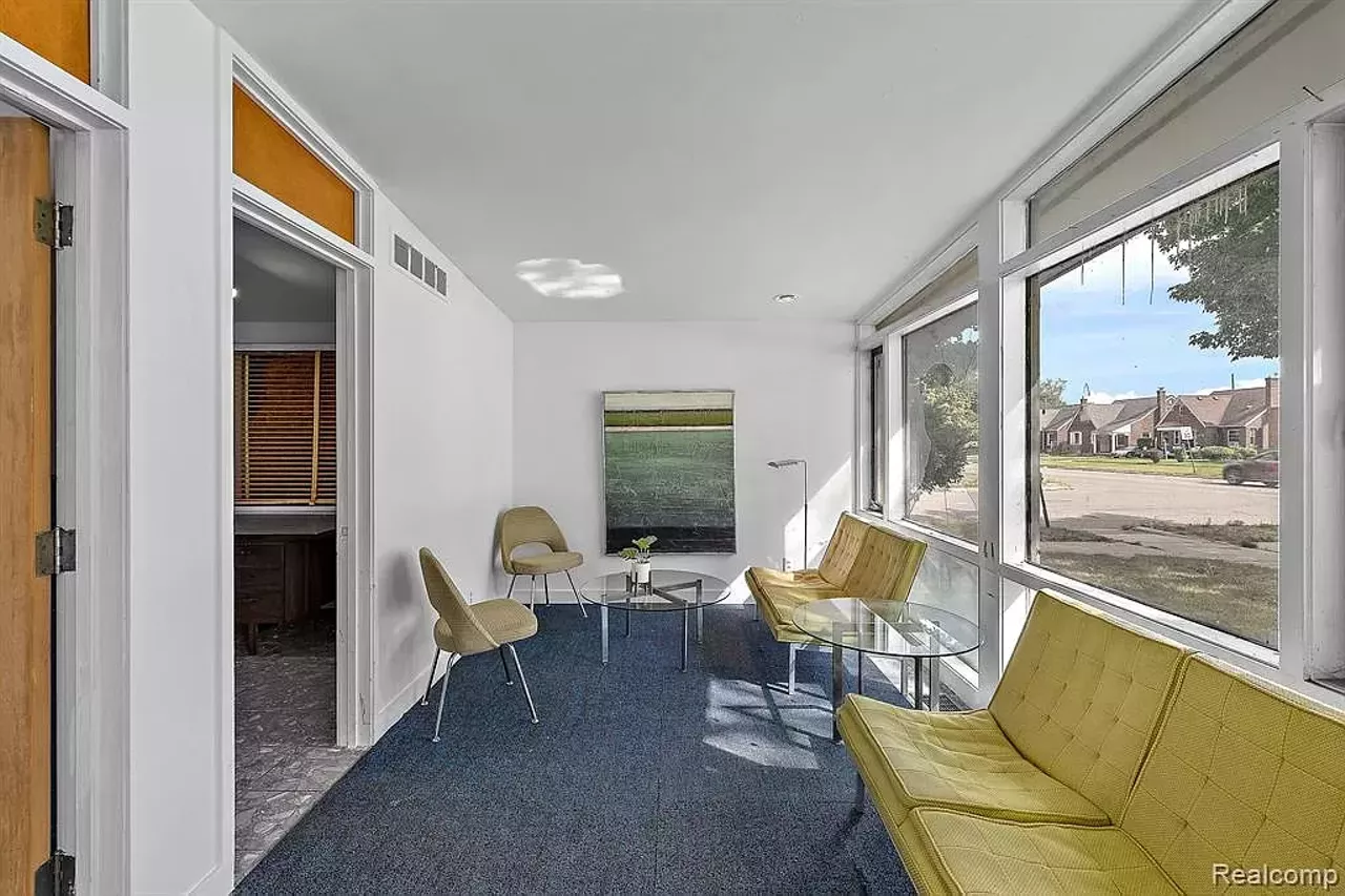 Image: Humble former Detroit dentist office designed by World Trade Center architect Minoru Yamasaki is for sale for $95k
