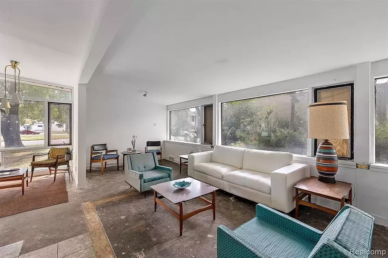 Image: Humble former Detroit dentist office designed by World Trade Center architect Minoru Yamasaki is for sale for $95k