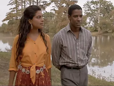 Sarita Chouhury and Denzel Washington star in Mississippi Masala.