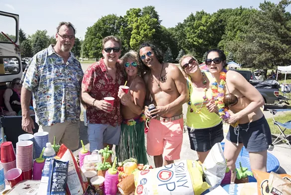 Image: It was a Parrothead Paradise: Jimmy Buffett at DTE Energy Music Theatre