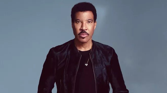 Image: Lionel Richie and Earth, Wind & Fire - Sing a Song All Night Long