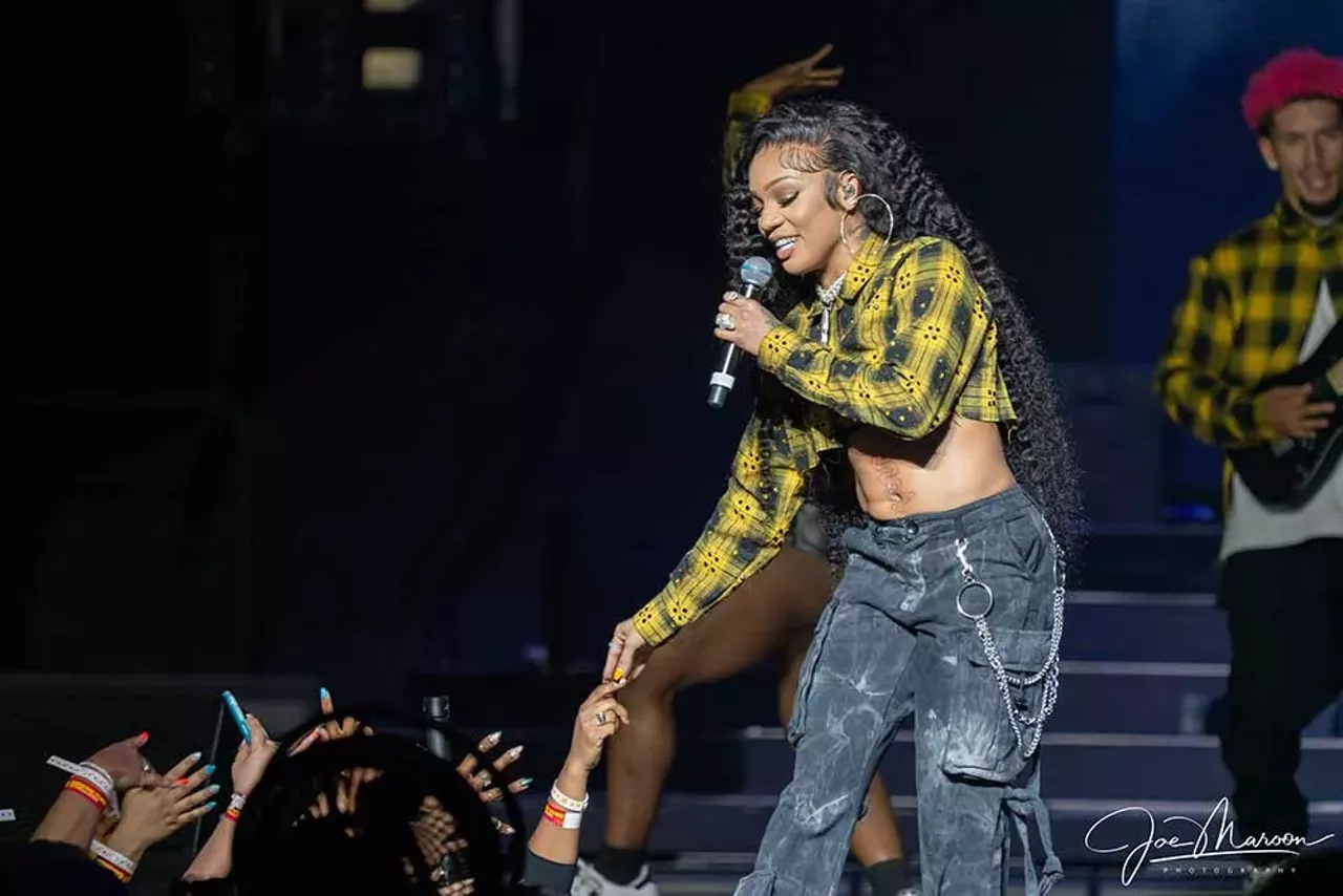 Image: Megan Thee Stallion gives Detroit a whole lot of ass and bad bitch energy on Hot Girl Summer Tour