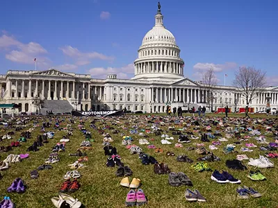 Image: Memorializing the victims of gun violence