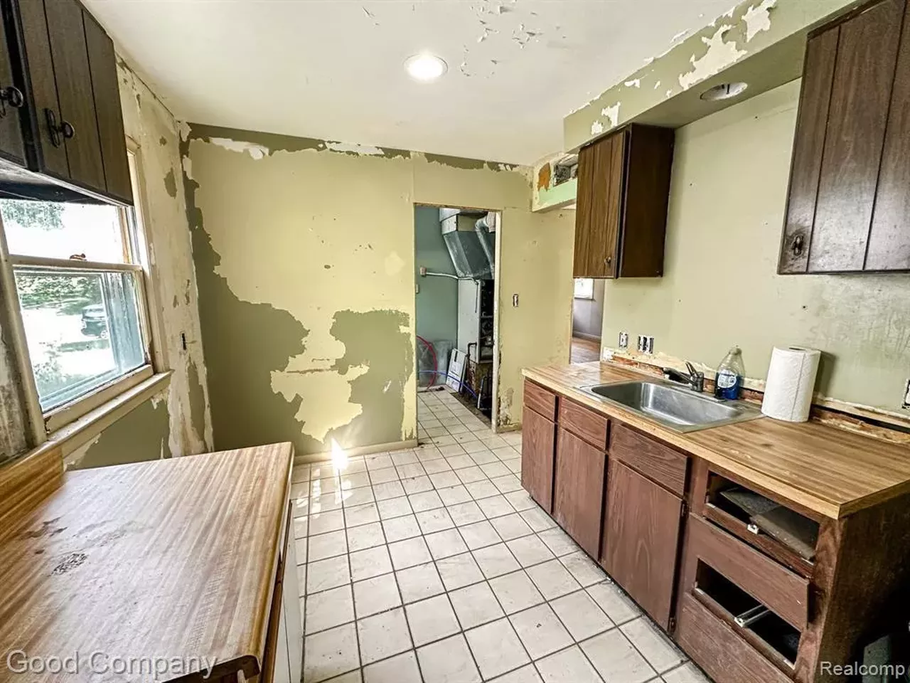 Image: Metro Detroit house listed at just $1