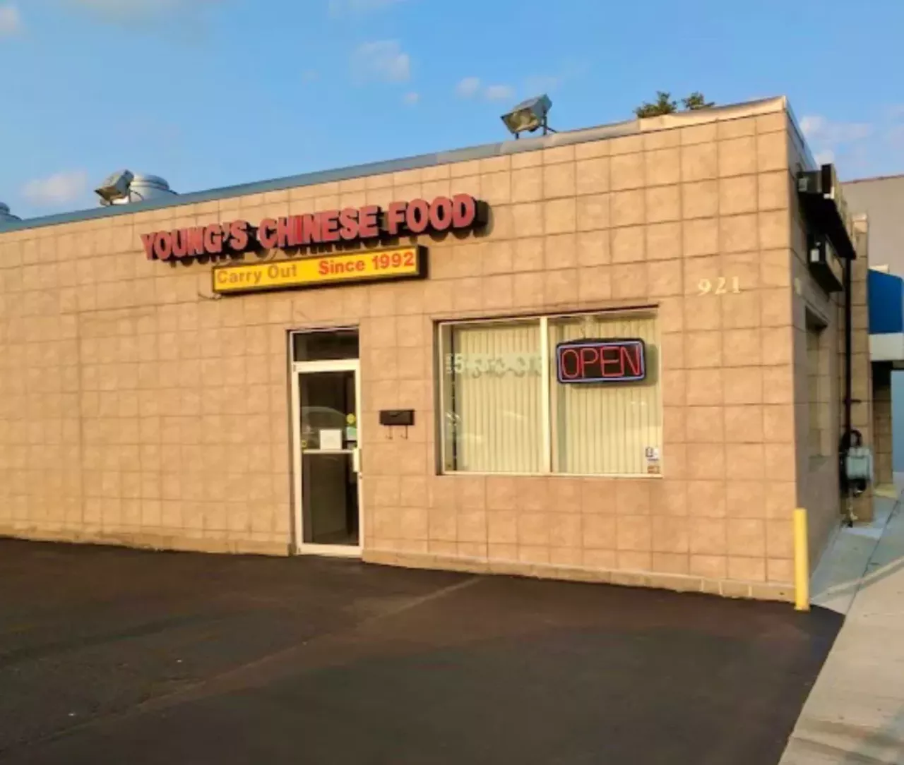 Best Chinese (Suburbs): Young’s Chinese 921 E. Eleven Mile Rd., Royal Oak | youngschinesefood.com