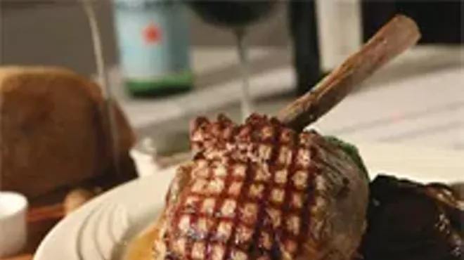 Image: Mezzaluna (Closed)