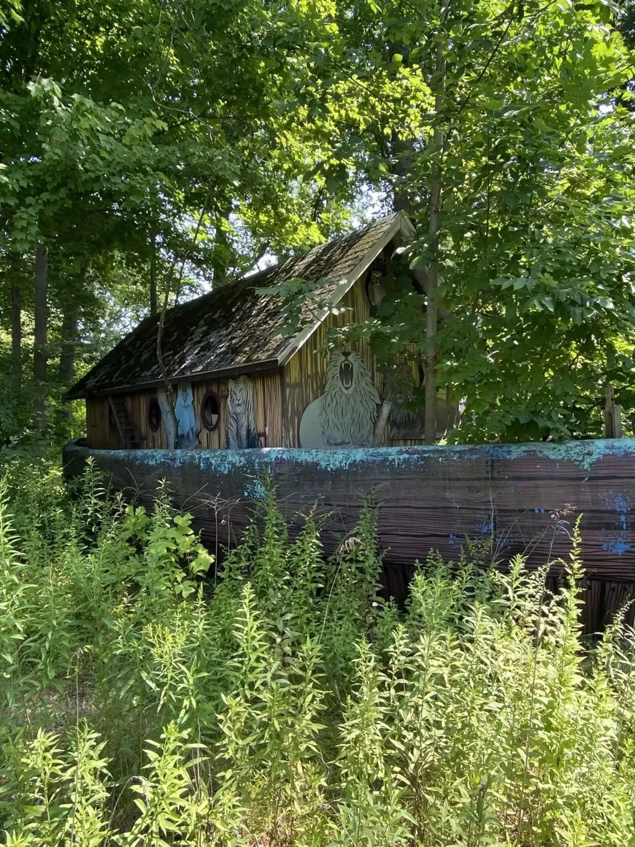 Image: Michigan's abandoned Deer Forest Fun Park is up for auction &#151; let's take a tour