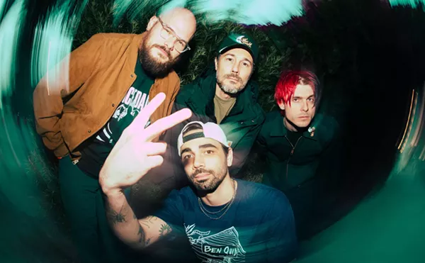 Image: Microwave w/ Anthony Green