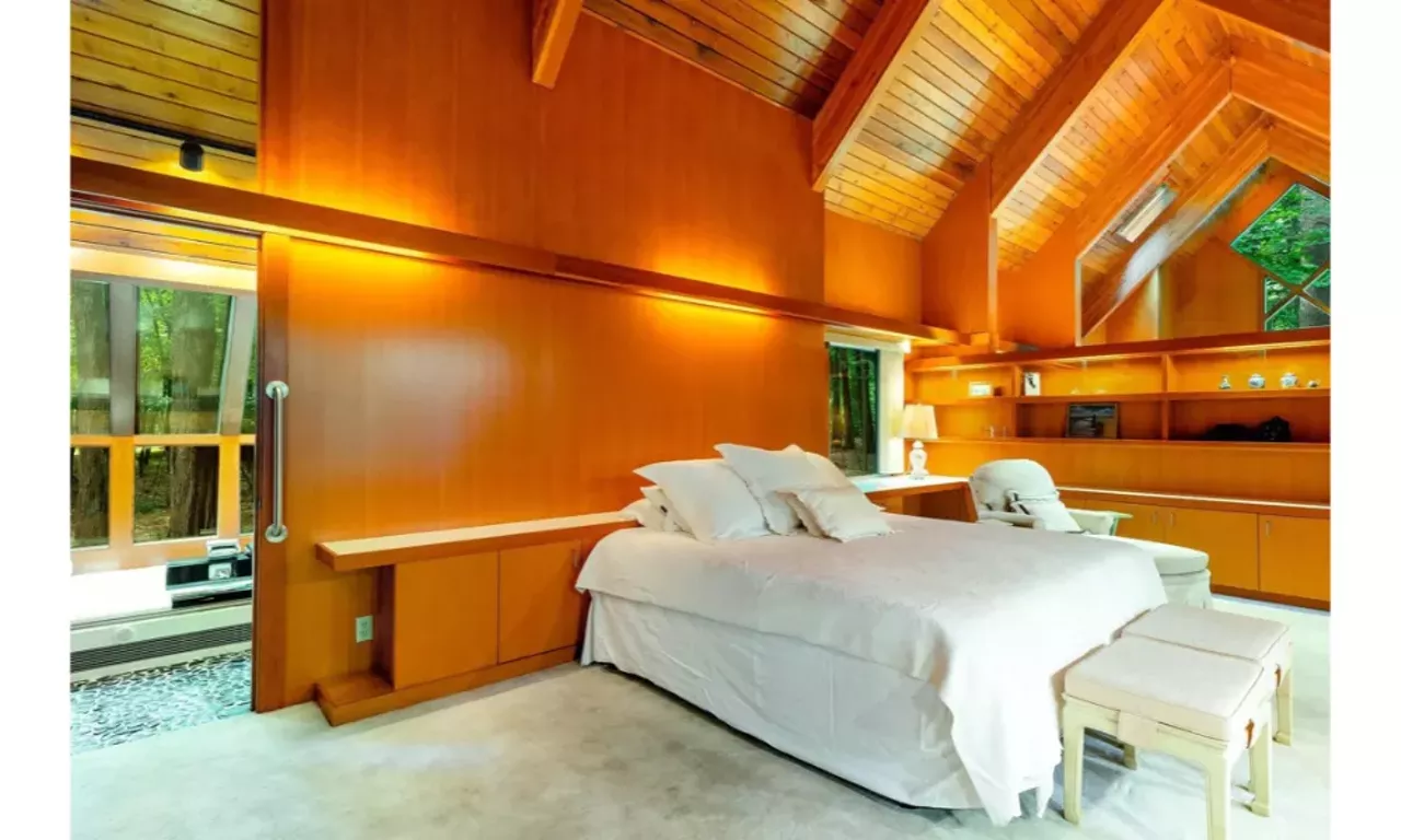 Midland masterpiece created by renowned Michigan architect for sale