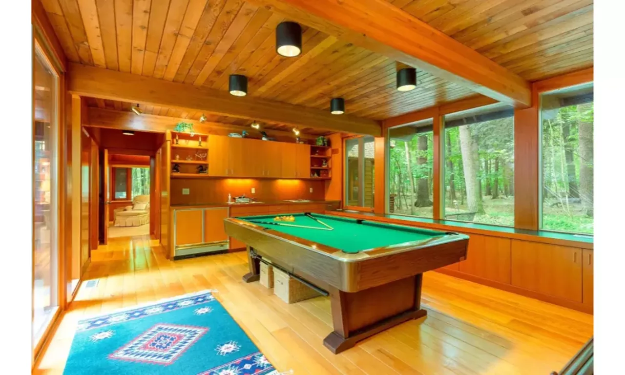 11 Snowfield Ct., Midland, MI 48640