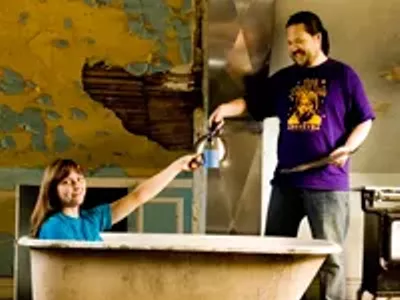 Image: Motor City Cribs