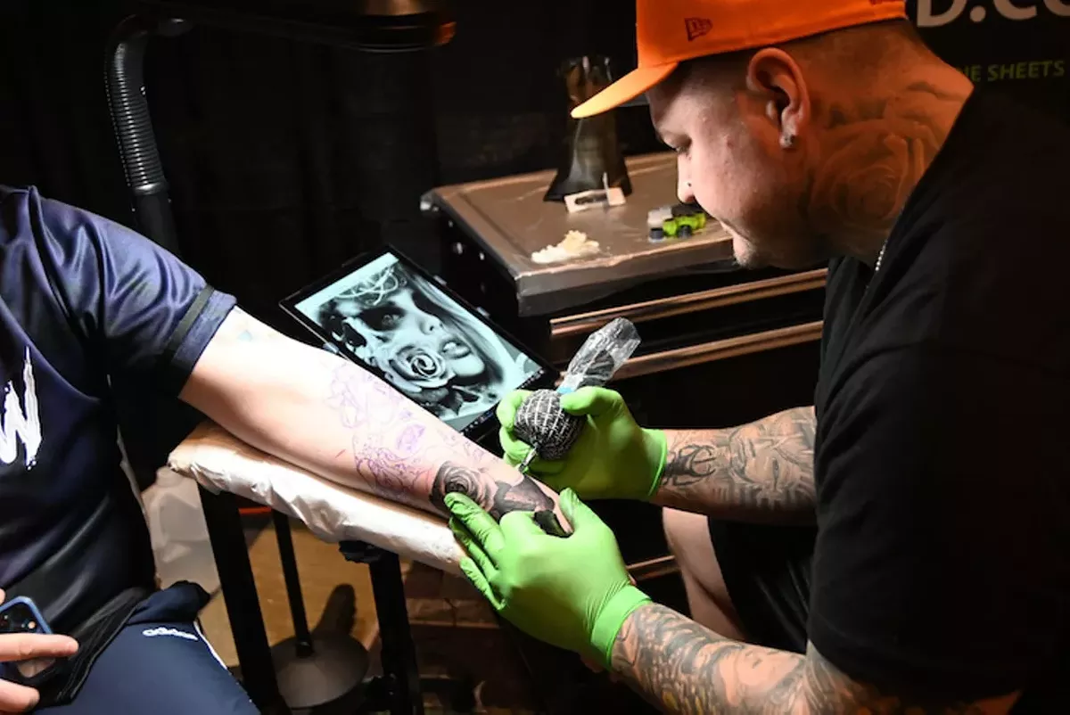 mikepfeiffer-rencen-mctattooexpo-2405.webp