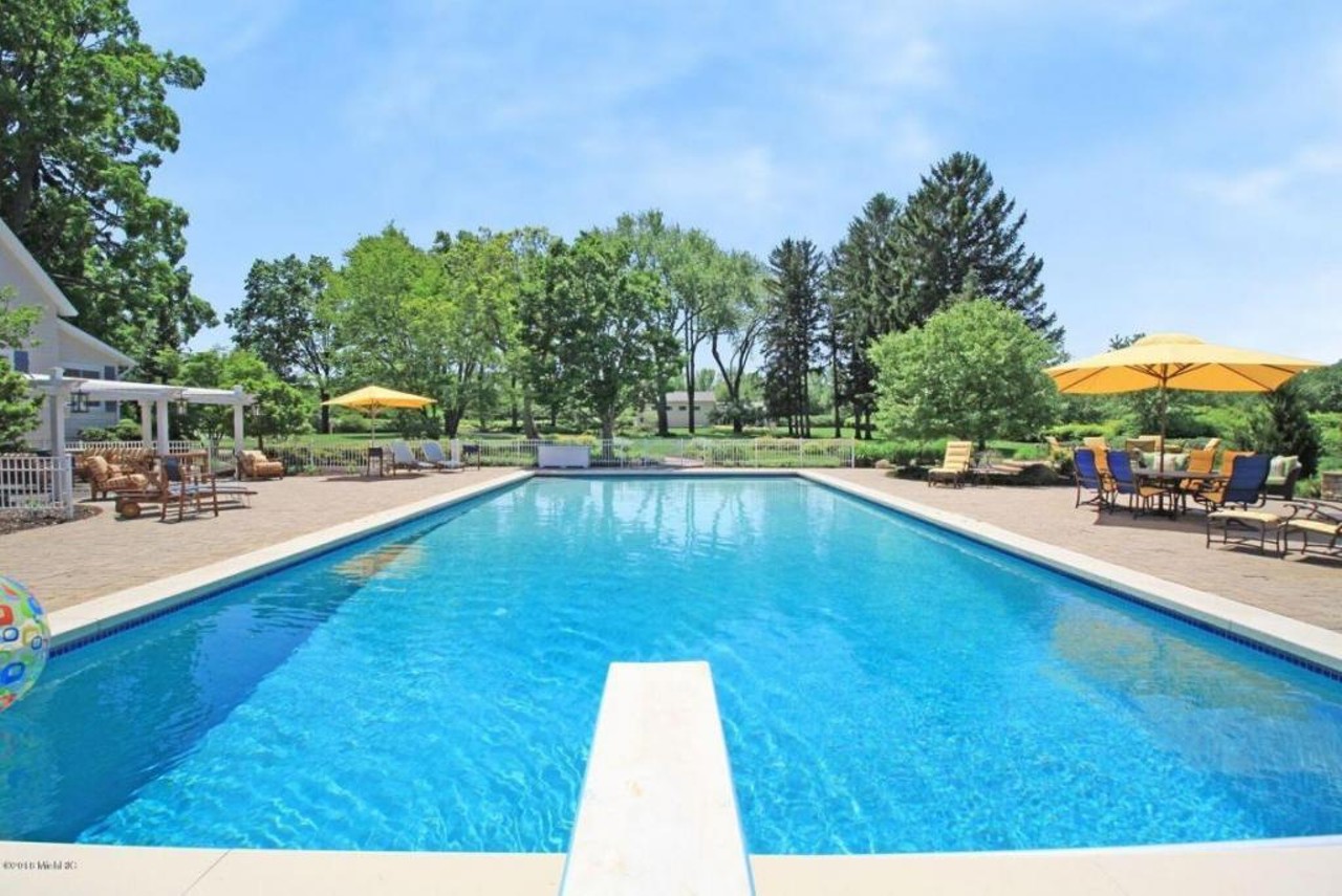Muhammad Ali&#146;s Michigan mansion is on sale for $2.9 million, let's take a tour