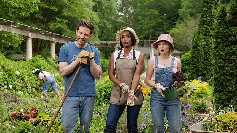 Brett (Ben Rappaport), Catherine (Aja Naomi King), and Alice (AnnaSophia Robb) of Grosse Pointe Garden Society on NBC.