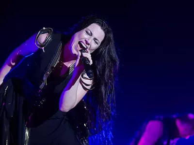 WAKE US UP INSIDE, AMY LEE!